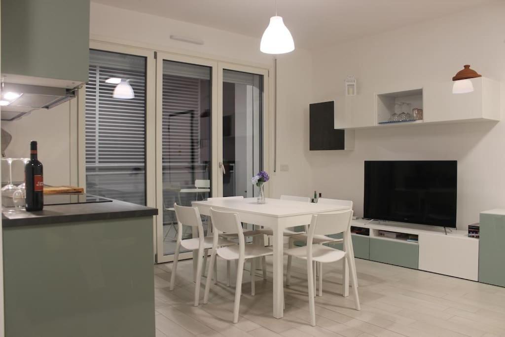 Luxury 3 Bedroom Apartment 100 Mq Next To Rho Fiera And San Siro Milano Dış mekan fotoğraf