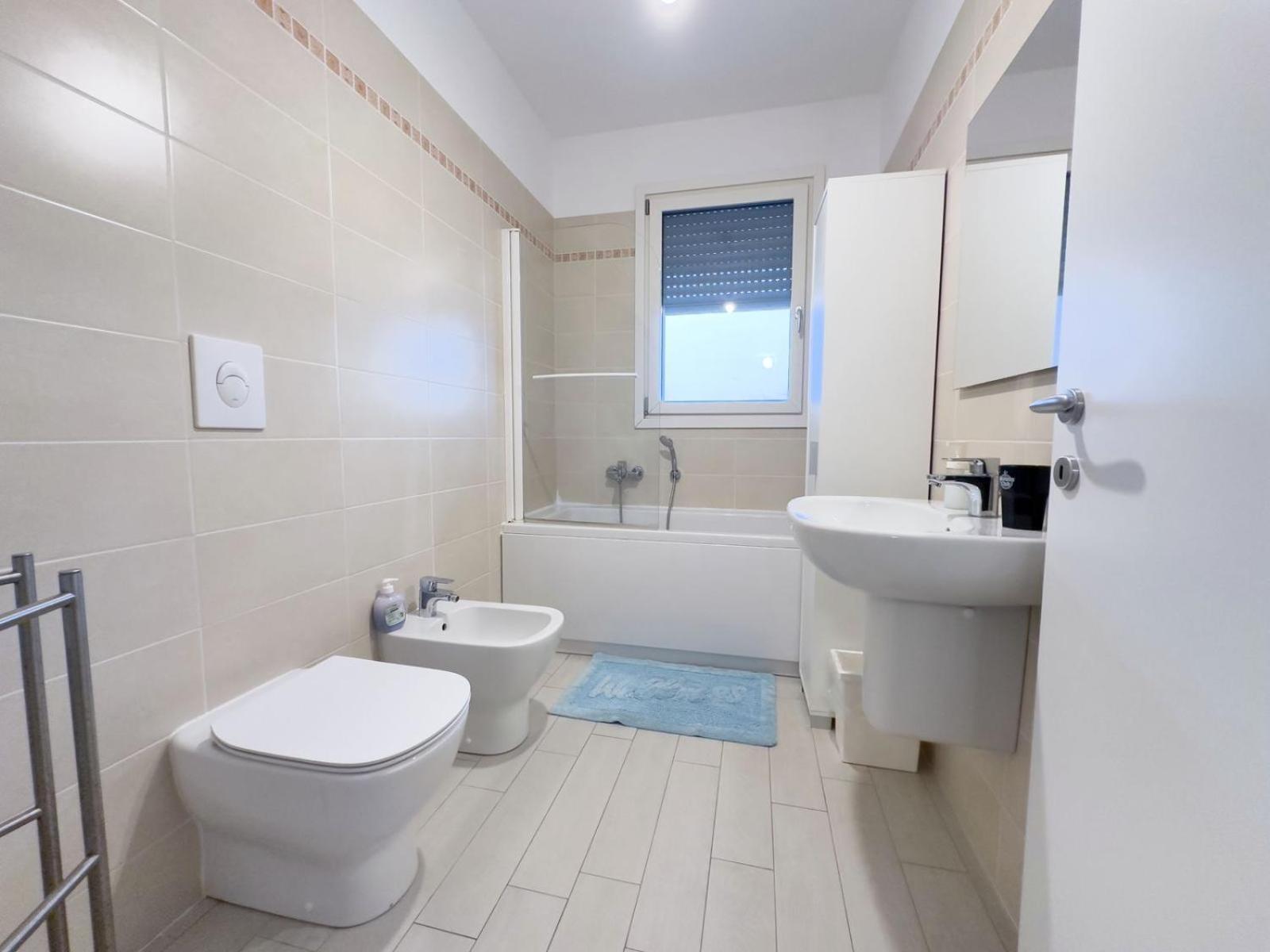 Luxury 3 Bedroom Apartment 100 Mq Next To Rho Fiera And San Siro Milano Dış mekan fotoğraf
