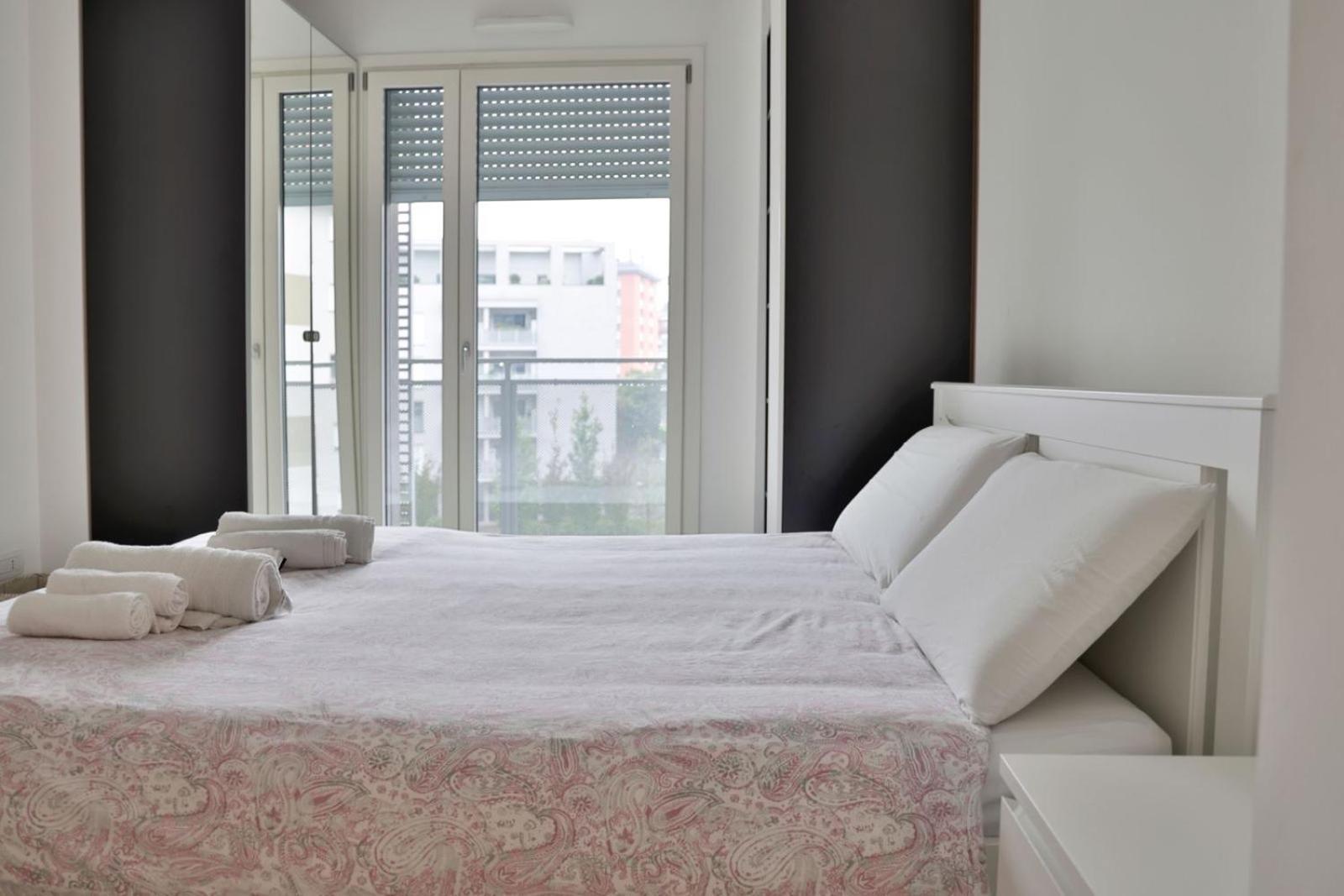 Luxury 3 Bedroom Apartment 100 Mq Next To Rho Fiera And San Siro Milano Dış mekan fotoğraf